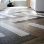 mixed-herringbone-flooring-blakc-white-gre-close-up-768x1024